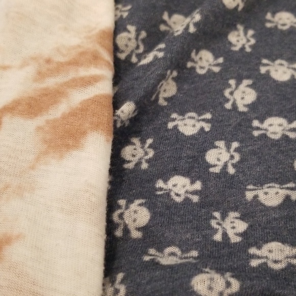 Blue skull shirt - Picture 4 of 5